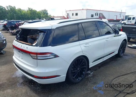 2024 Lincoln Aviator Black Label z USA, uszkodzony, nr VIN 5LM5J9XC0RGL07608